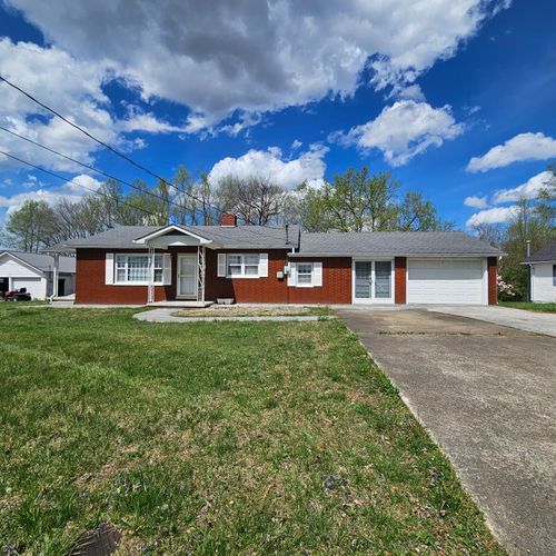 92 Highland Park Dr, Williamsburg, KY, 40769-2069 | Card Image