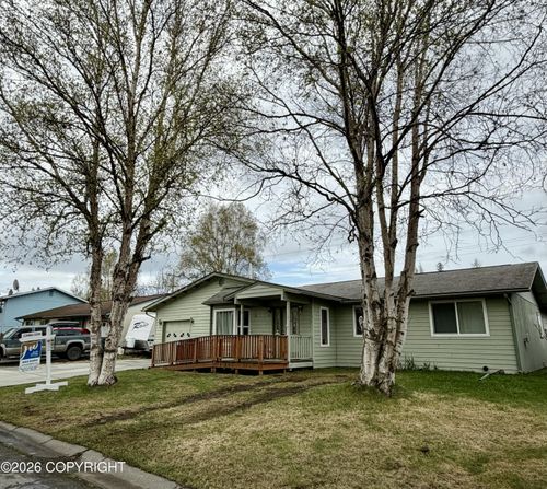 2571 Lyvona Ln, Anchorage, AK, 99502-5452 | Card Image