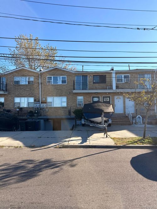 6507 Bayfield Avenue, New York, NY, 11692 | Card Image