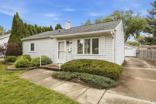 1647 Cleveland St, Beloit, WI, 53511-3326 | Card Image