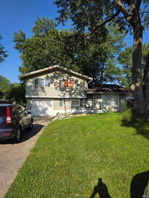 4910 Devonshire Dr, Fort Wayne, IN, 46806-3421 | Card Image