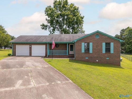 104 Alice Janes Cir, Huntsville, AL, 35811-9487 | Card Image