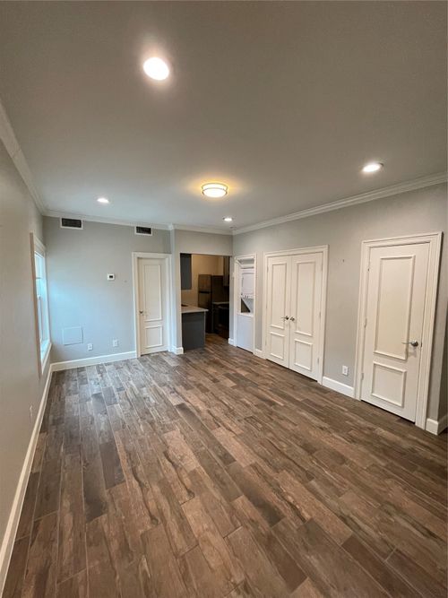 201-3101 Commerce St, Dallas, TX, 75226-1689 | Card Image