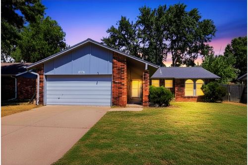 1000 W Nashville St, Broken Arrow, OK, 74012-5043 | Card Image