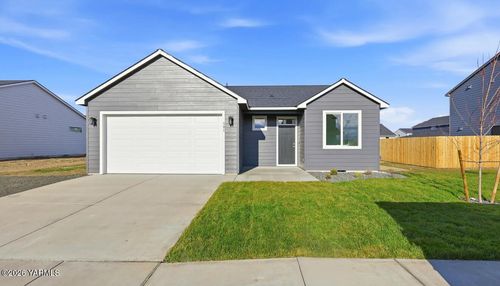 501 Amberly Ave, Grandview, WA, 98930-9509 | Card Image