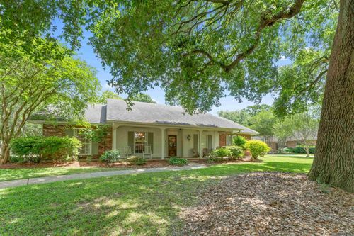 1924 Dahlia St, Baton Rouge, LA, 70808-8829 | Card Image