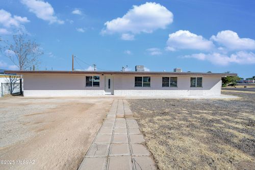 329 S Avenue A, San Manuel, AZ, 85631-1327 | Card Image