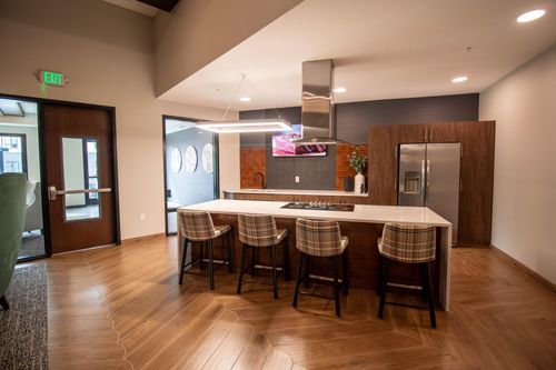 302-6450 37th Ave Nw, Rochester, MN, 55901-8571 | Card Image