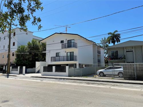 apt-4-420 Sw 2nd St, Miami, FL, 33130-1462 | Card Image