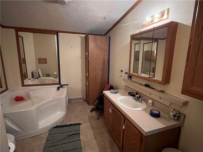 1240 Jollytown Rd, House other with 4 bedrooms, 3 bathrooms and 3 parking in New Freeport PA | Image 18