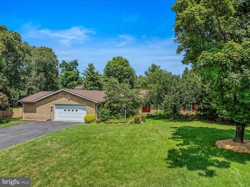 20 Minnick Rd, INWOOD, WV, 25428-5703 | Card Image