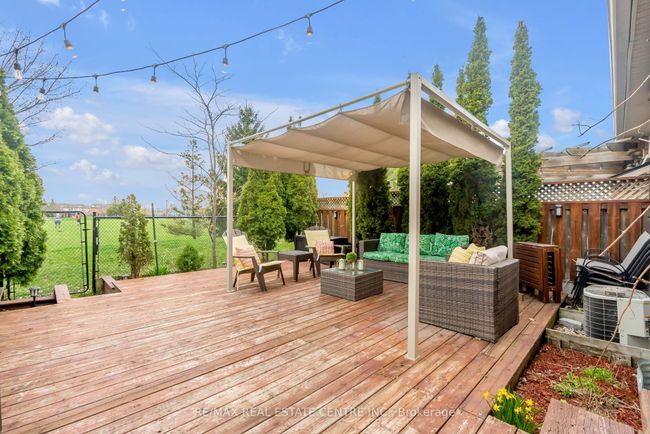 808 Mckay Cres, House attached with 3 bedrooms, 3 bathrooms and 2 parking in Milton ON | Image 45