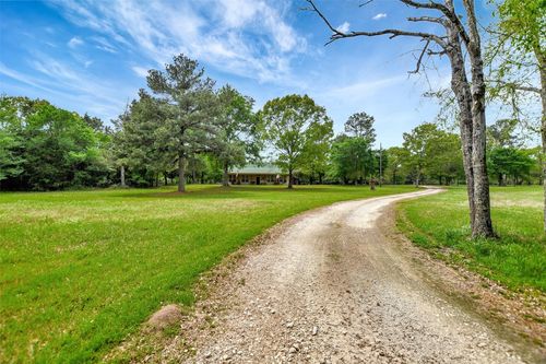 9832 Hawaii Ln, Midway, TX, 75852-4275 | Card Image