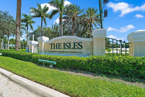 118 Euphrates Cir, Palm Beach Gardens, FL, 33410-2184 | Card Image