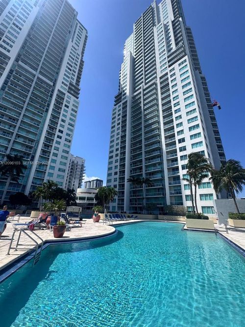 2508-253 Ne 2nd St, Miami, FL, 33132-2295 | Card Image