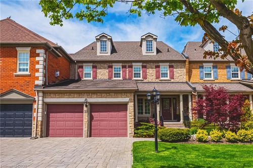 19-4211 Millcroft Park Dr, Burlington, ON, L7M3Y9 | Card Image