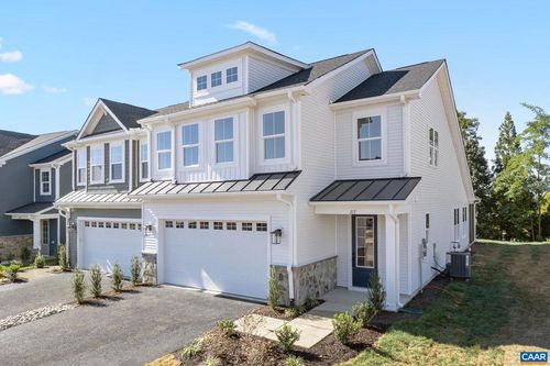 79 Springfed Ln, WAYNESBORO, VA, 22980-8954 | Card Image