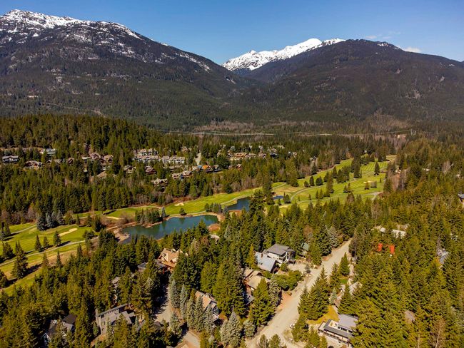 6310 Fairway Drive, House other with 5 bedrooms, 3 bathrooms and 6 parking in Whistler BC | Image 29