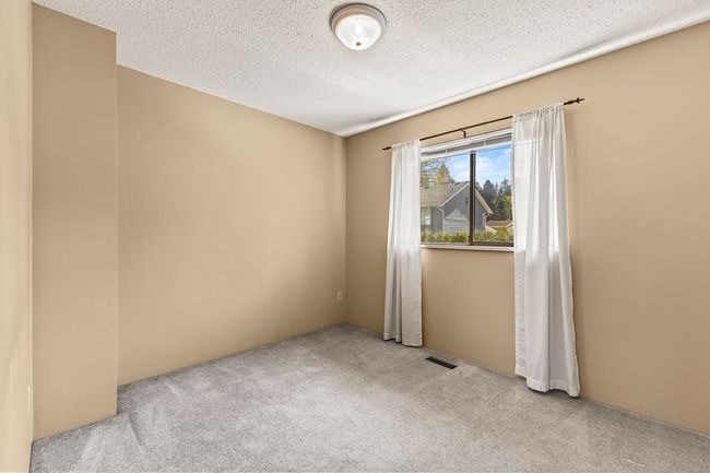 12610 Thornton Place, House other with 4 bedrooms, 2 bathrooms and 4 parking in Maple Ridge BC | Image 21