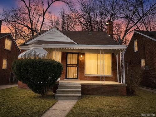 18235 Freeland St, Detroit, MI, 48235-2537 | Card Image