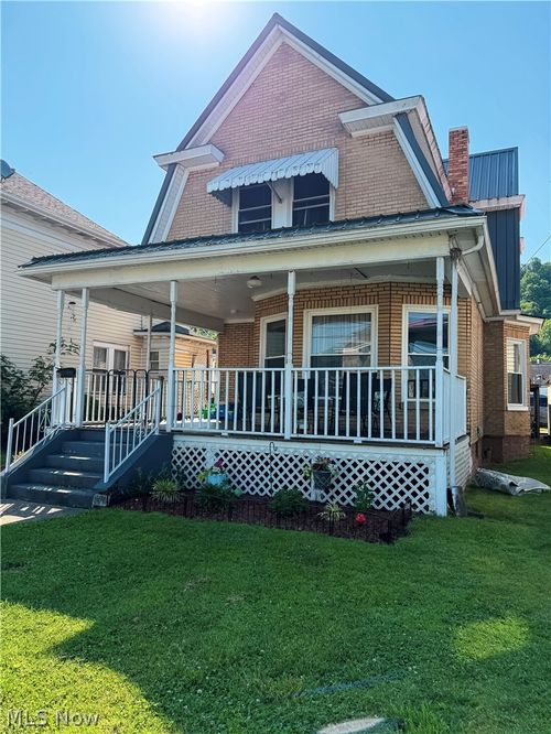 217 S Chelsea St, Sistersville, WV, 26175-1101 | Card Image