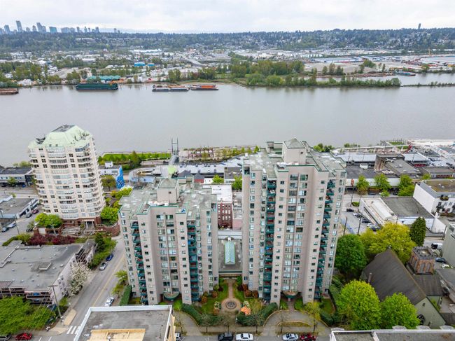 1405 - 420 Carnarvon Street, Condo with 2 bedrooms, 2 bathrooms and 1 parking in New Westminster BC | Image 1