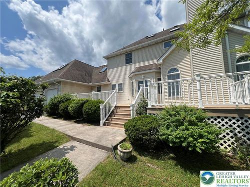 106 Lynx Ln, Effort, PA, 18330-7972 | Card Image