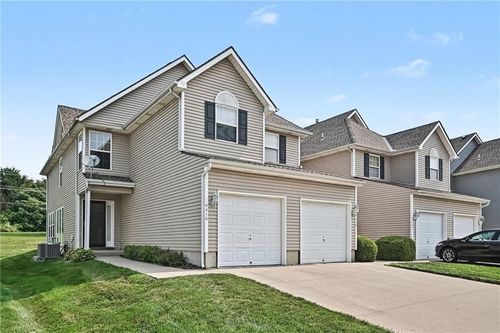 4416 Ne 83rd Ter, Kansas City, MO, 64119-7612 | Card Image