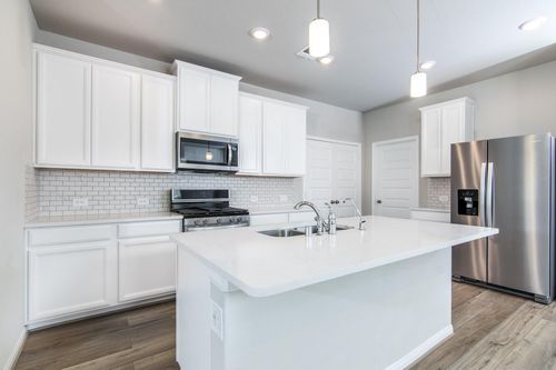 18537 Meadow Point Ln, Montgomery, TX, 77316-3229 | Card Image