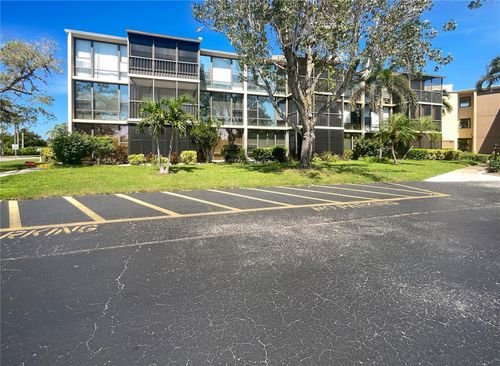 apt-113-612 Bird Bay Dr S, VENICE, FL, 34285-6233 | Card Image