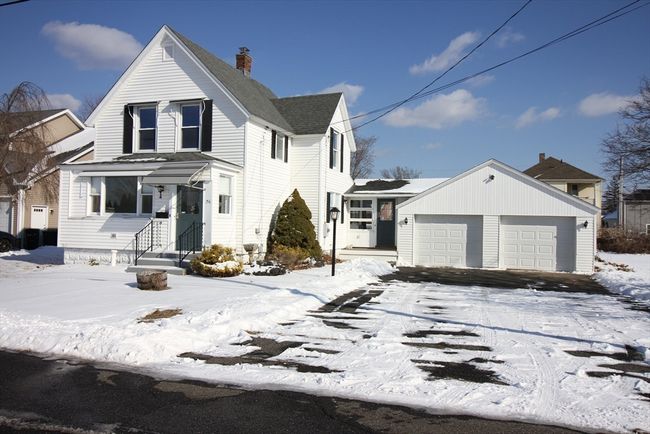 26 Ray St, House other with 3 bedrooms, 2 bathrooms and 4 parking in Ludlow MA | Image 12
