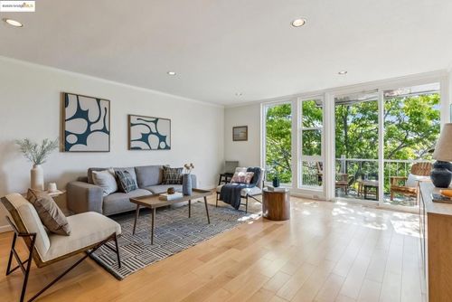 313-811 York St, Oakland, CA, 94610-2131 | Card Image