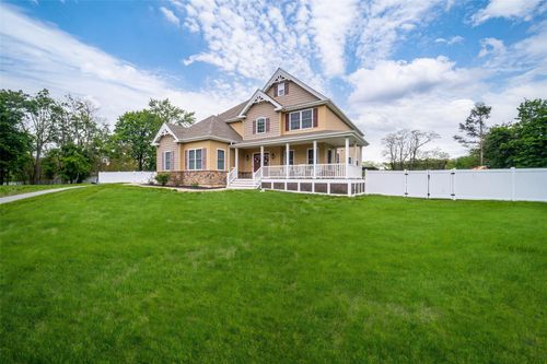 14 Cooper Ct, New Windsor, NY, 12553-4954 | Card Image