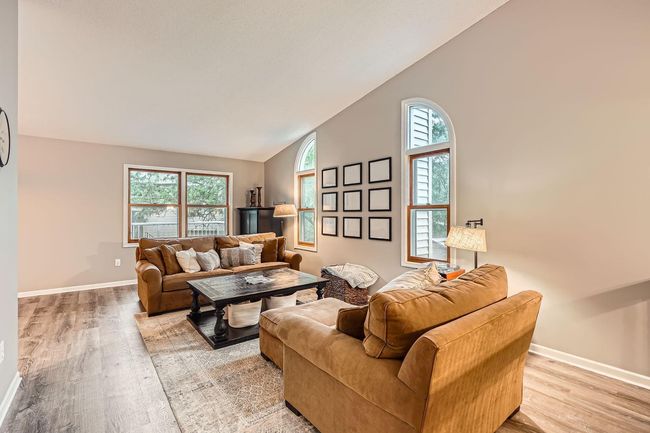 4271 Boulder Ridge Pt, Townhouse with 3 bedrooms, 2 bathrooms and null parking in Eagan MN | Image 5