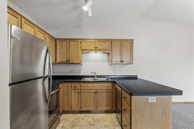 11095 187 Th Ave Nw, Townhouse with 3 bedrooms, 2 bathrooms and null parking in Elk River MN | Image 8