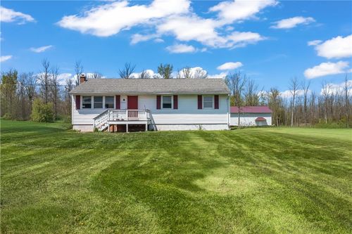 14965 Lakeshore Rd, Kent, NY, 14477-9704 | Card Image
