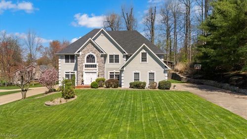 5215 Glenbrook Dr, Vienna, WV, 26105-3169 | Card Image