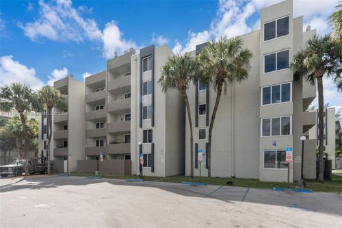 apt-2226-10000 Nw 80th Ct, Hialeah Gardens, FL, 33016-2248 | Card Image