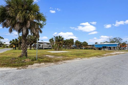58 10th Ave W, Horseshoe Beach, FL, 32648 | Card Image