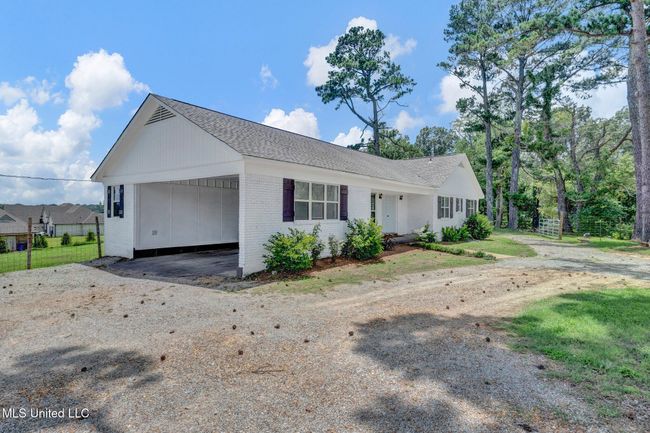 Attached Carport/Garage | Image 34