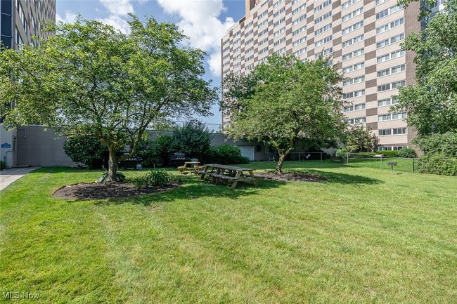 APT-1609 - 12520 Edgewater Dr, Condo with 1 bedrooms, 1 bathrooms and null parking in Lakewood OH | Image 29