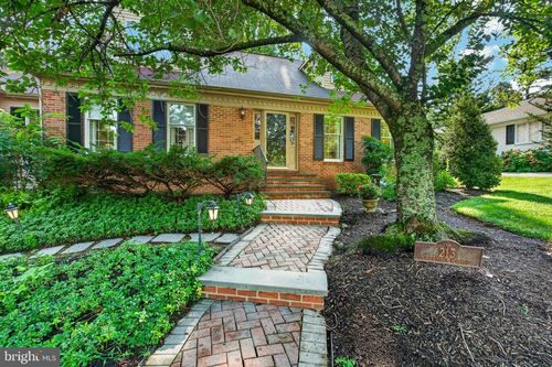 213 Greenock Dr, WILMINGTON, DE, 19807-2113 | Card Image