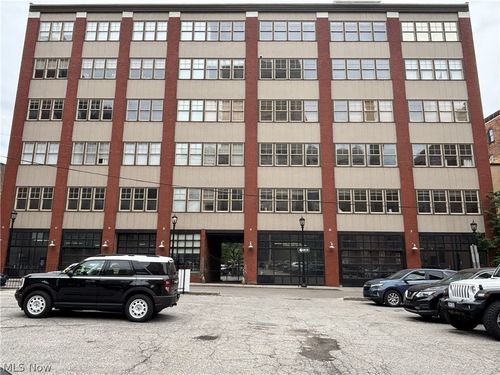 1260 W 4th St, Cleveland, OH, 44113-1527 | Card Image