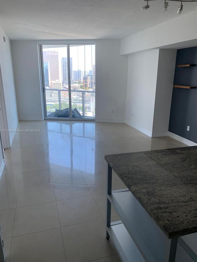 APT-2505 - 185 Sw 7 Th St, Condo with 1 bedrooms, 2 bathrooms and null parking in Miami FL | Image 11