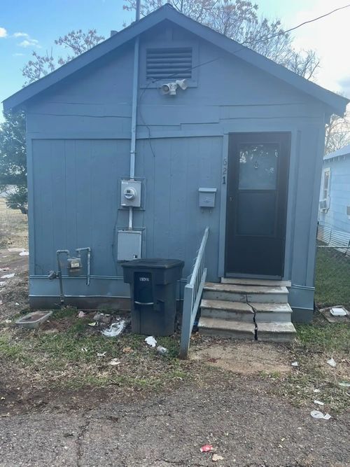 621 Montgomery St, Bossier City, LA, 71111-4133 | Card Image