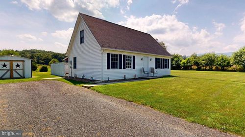 199 Elsie Ln, Moorefield, WV, 26836-8638 | Card Image