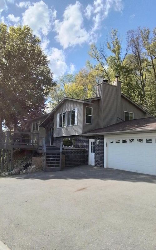 1596 Highwood Dr, La Crescent, MN, 55947-8791 | Card Image