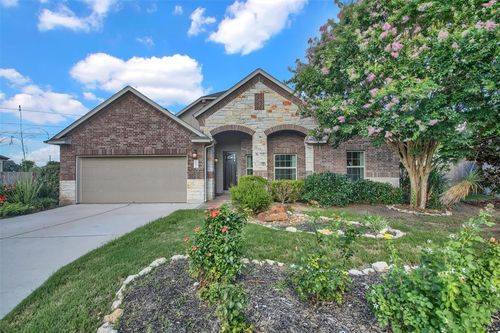 104 Lost Ridge Way, Buda, TX, 78610-2808 | Card Image