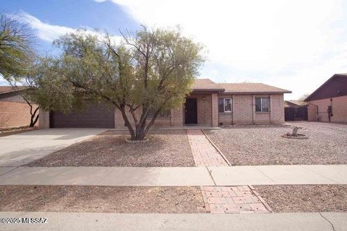 1831 W Oak Ridge Ct, Tucson, AZ, 85746-8133 | Card Image