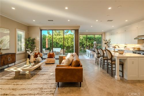 100 Viano, Irvine, CA, 92602-1869 | Card Image